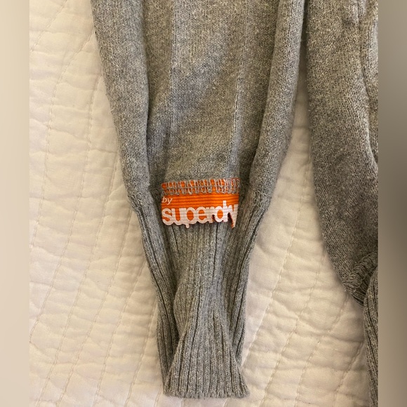 Superdry Sweater - Picture 3 of 3